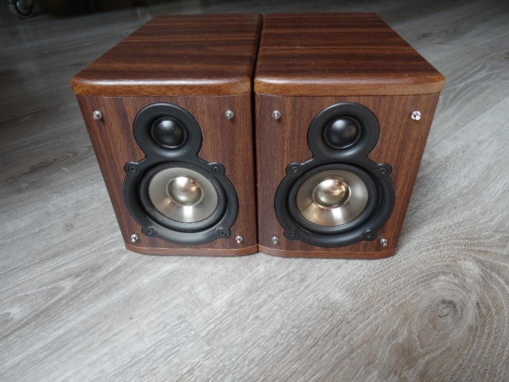 Hitachi boekenplank speakers, Audio, Tv en Foto, Zo goed als nieuw, 120 watt of meer, Front, Rear of Stereo speakers, Ophalen