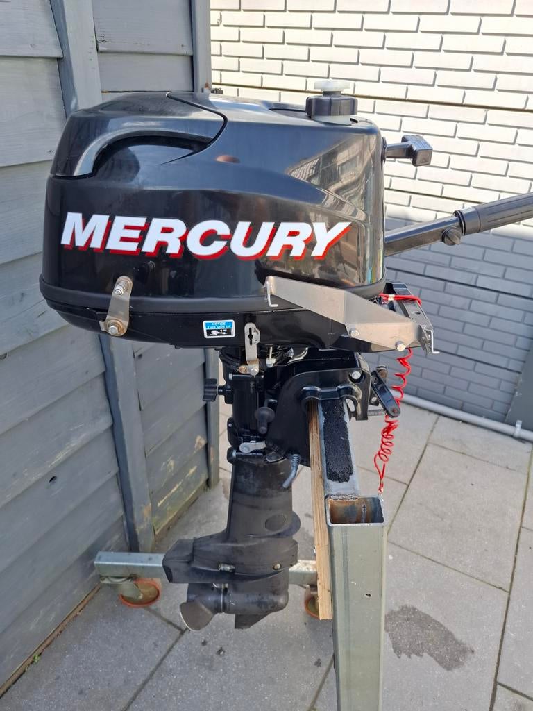 MERCURY 6pk 4t op ab bj 2011 met stuurconsole., Watersport en Boten, Buiten- en Binnenboordmotoren, Ophalen, Gebruikt, 5 tot 10 pk