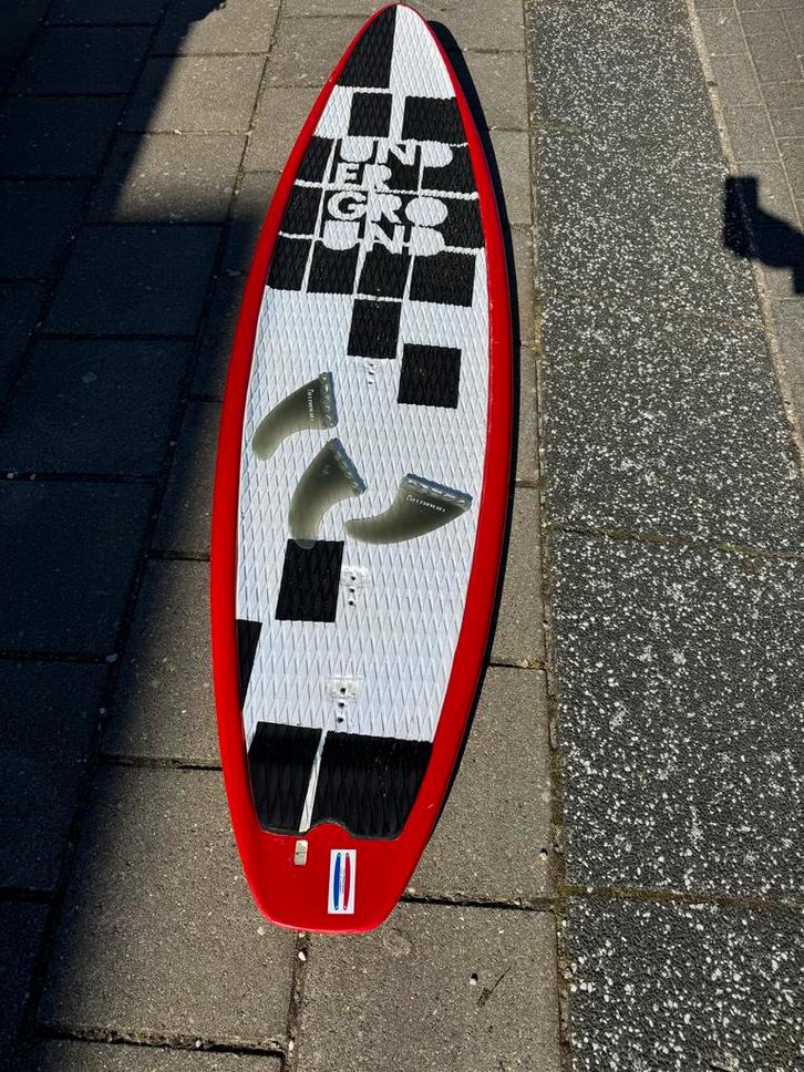 Underground free Wave 6.0 directional board ( axis new wave), Watersport en Boten, Kitesurfen, Gebruikt, Overige typen, 12 m²