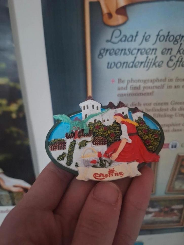 Efteling Magneet Deakenvleugel (licht beschadigd), Verzamelen, Efteling, Gebruikt, Overige typen, Ophalen of Verzenden