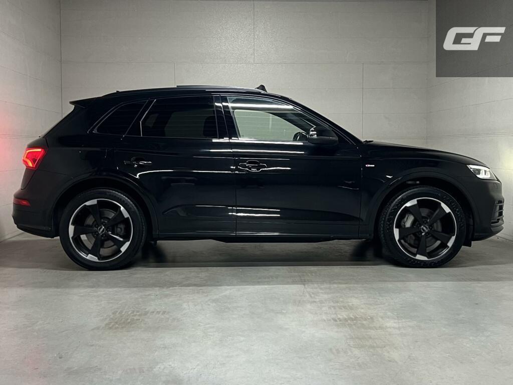 Audi Q5 50 TFSIe Quattro Black Edition S-Line Pano Sfeer Cam, Automaat, 2005 kg, Gebruikt, 4 cilinders