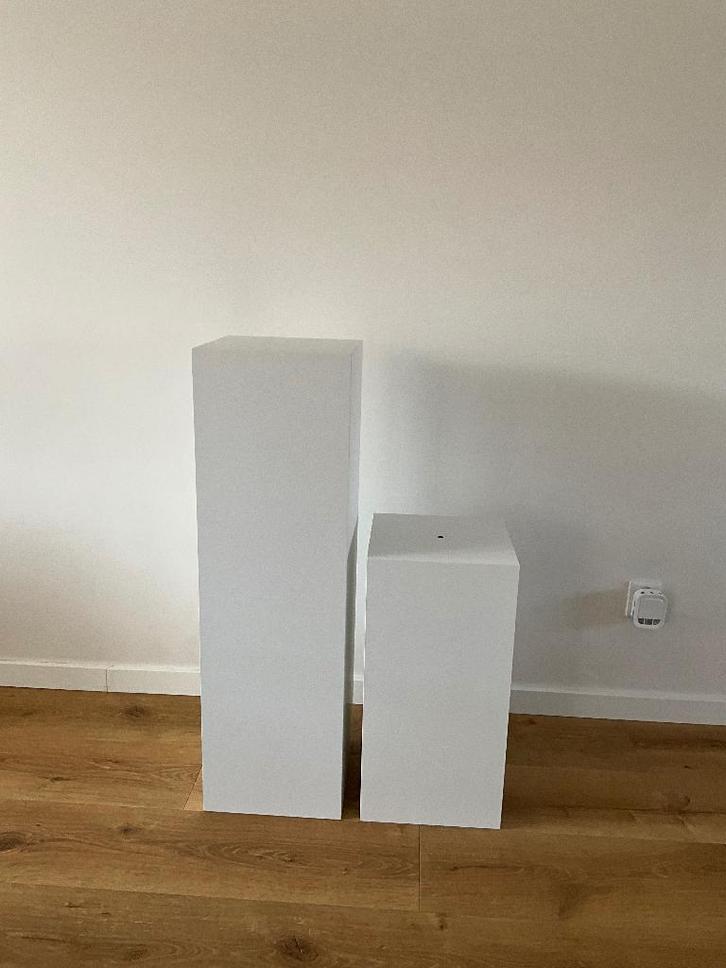 Sokkel(s) wit hoogglans (2), Huis en Inrichting, Woonaccessoires | Zuilen en Pilaren, Gebruikt, Ophalen