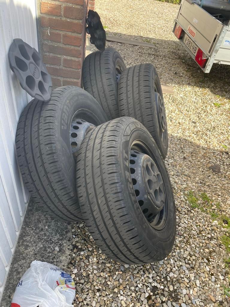 4 16 inch wielen voor een Iveco Daily, Auto-onderdelen, Banden en Velgen, 16 inch, Banden en Velgen, Ophalen of Verzenden, Zomerbanden