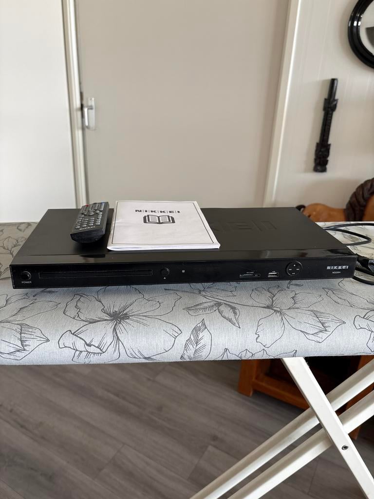 DVD speler - Nikkei - Zo goed als nieuw, Ophalen, Zo goed als nieuw, Dvd-speler, Overige merken