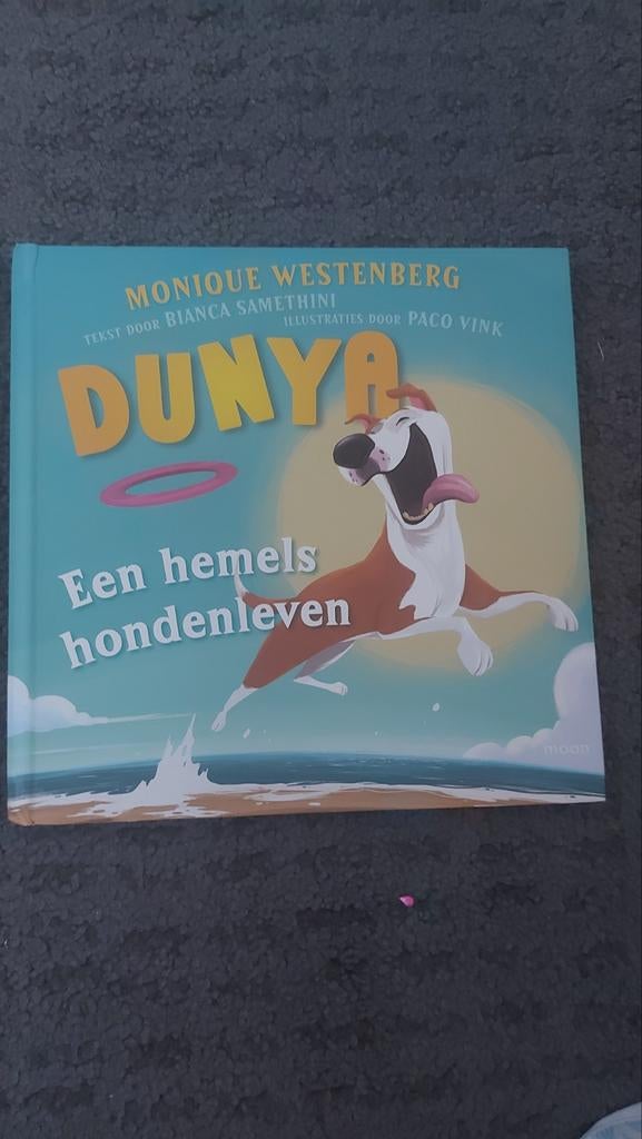 Dunya: Een hemels hondenleven - Monique Westenberg, Ophalen of Verzenden, Zo goed als nieuw, Monique Westenberg