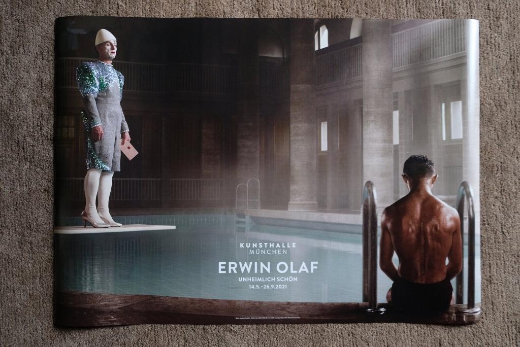 Erwin Olaf exhibition 'Unheimlich Schön' | poster, 50 tot 75 cm, Ophalen of Verzenden, Zo goed als nieuw, 75 tot 100 cm