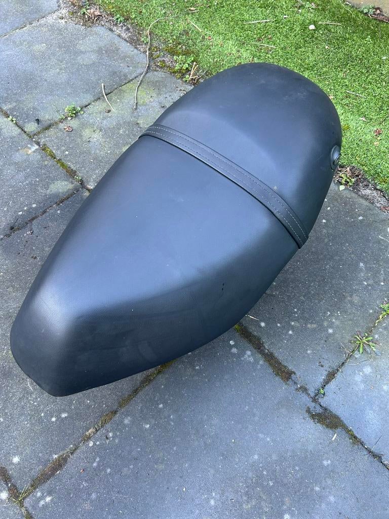 zip zadel en buddy, Ophalen of Verzenden, Zo goed als nieuw, Zadel, Piaggio