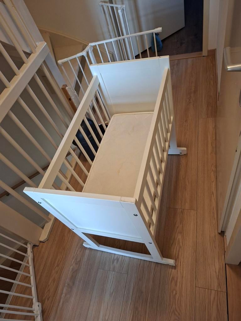 baby wieg met schommel en vaste stand, Ophalen, Gebruikt, Wieg