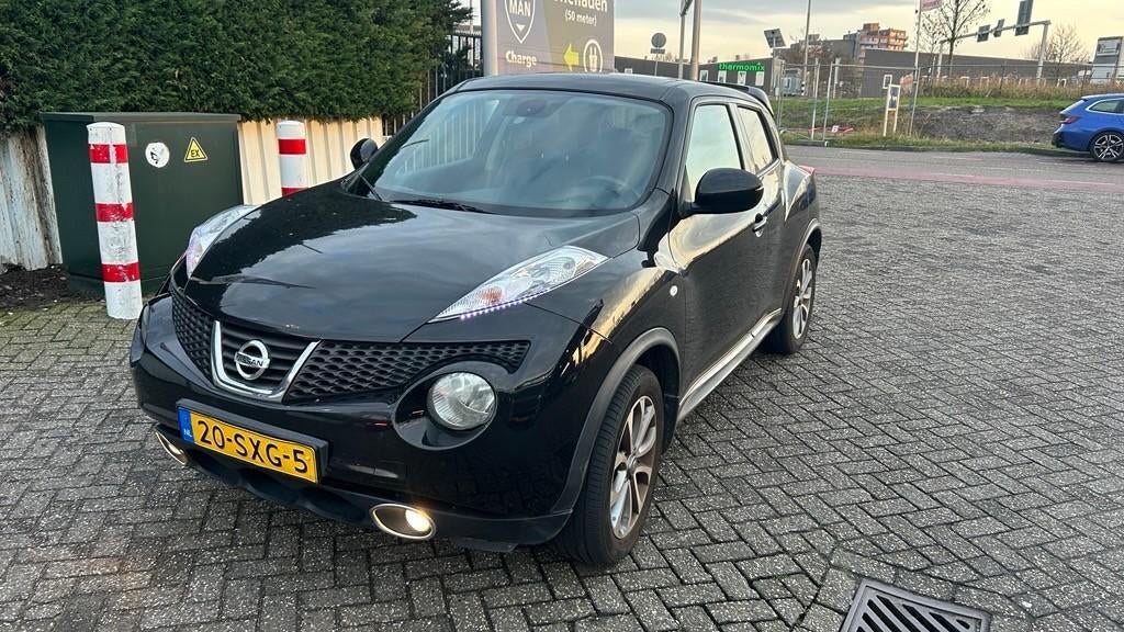 Nissan Juke 1.6 Automaat (2012) – Zwart – Trekhaak 1.250 kg, Auto's, Euro 5, 1250 kg, Zwart, 4 cilinders