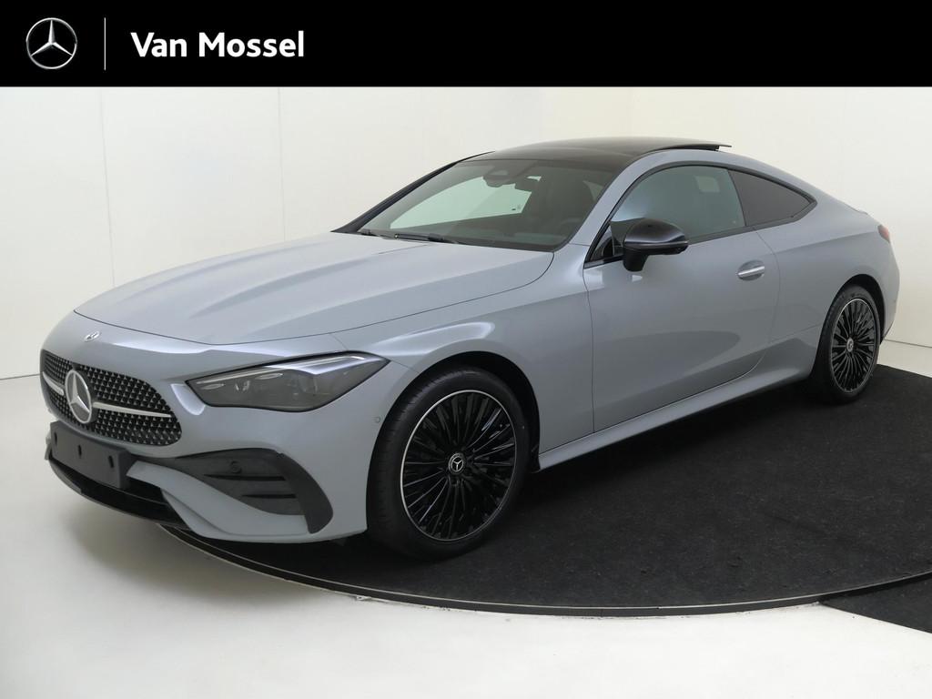 Mercedes-Benz CLE Coupé 300 e AMG Line / Winterpakket / Mem, Auto's, Mercedes-Benz, Automaat, Parkeerassistent, 4 cilinders, 4 stoelen