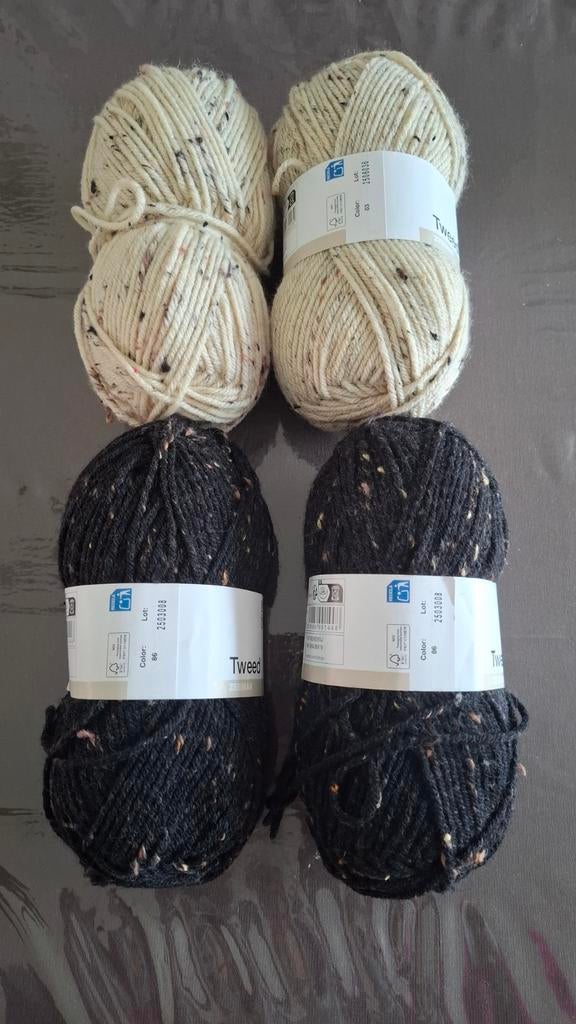 Tweed garen Zeeman crème en zwart, 4 bollen, Hobby en Vrije tijd, Breien en Haken, Ophalen of Verzenden