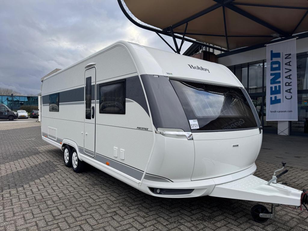 Hobby Prestige 660 WFC 2026 MEGA KORTING € 3.535,-!, Caravans en Kamperen, Standaardzit, Hobby, Schokbreker, Bedrijf