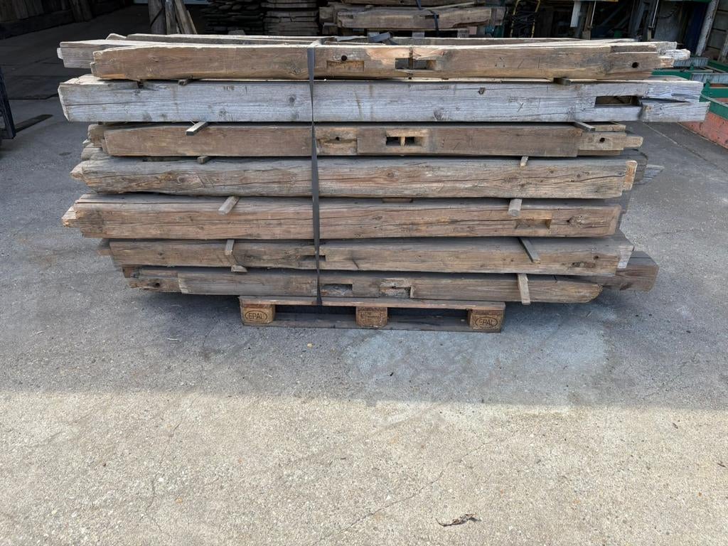 Partij oud grenen balken | 10 x 14 x 220 cm