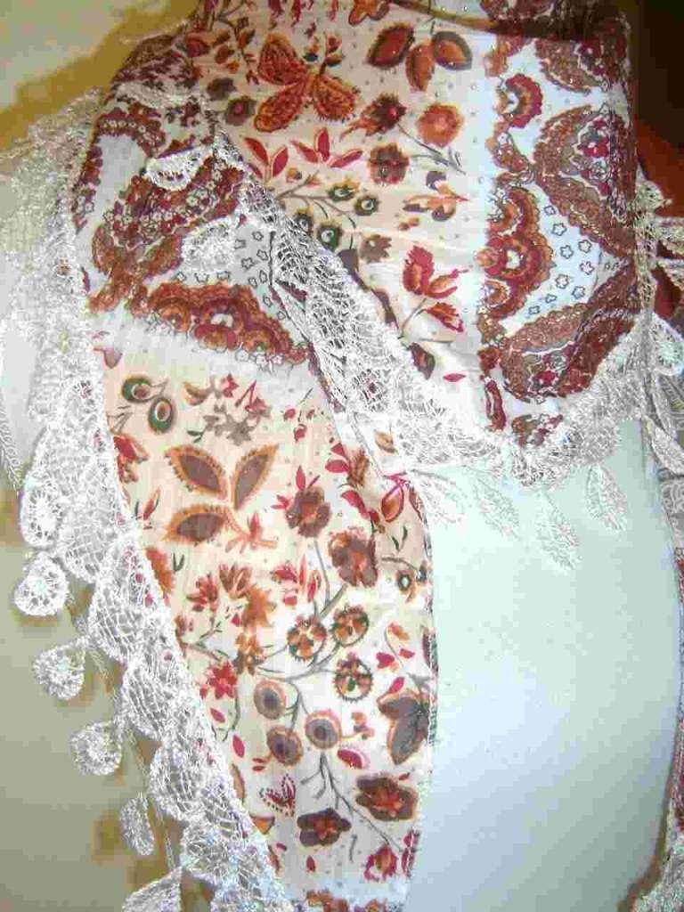 TRENDY sjaaltje kleurenprint met gehaakte rand - nieuw, Kleding | Dames, Mutsen, Sjaals en Handschoenen, Ophalen of Verzenden