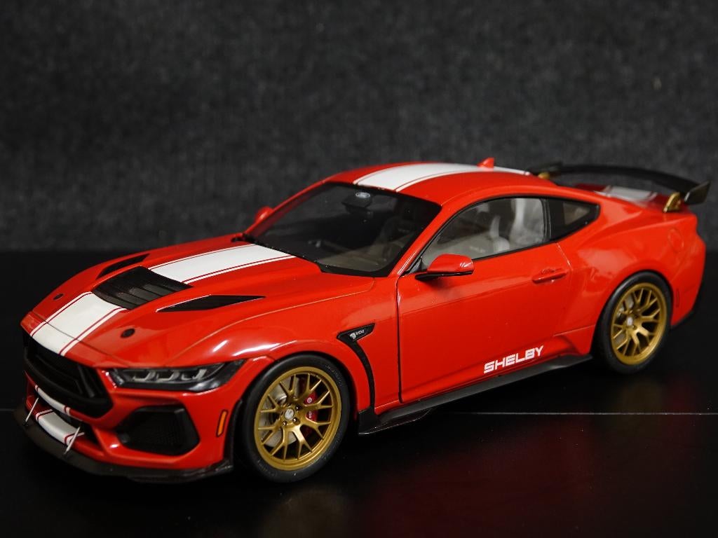 Solido 1:18 2025 Ford Mustang Shelby Super Snake rood, Hobby en Vrije tijd, Modelauto's | 1:18, Solido, Auto, Solido, Onbekend