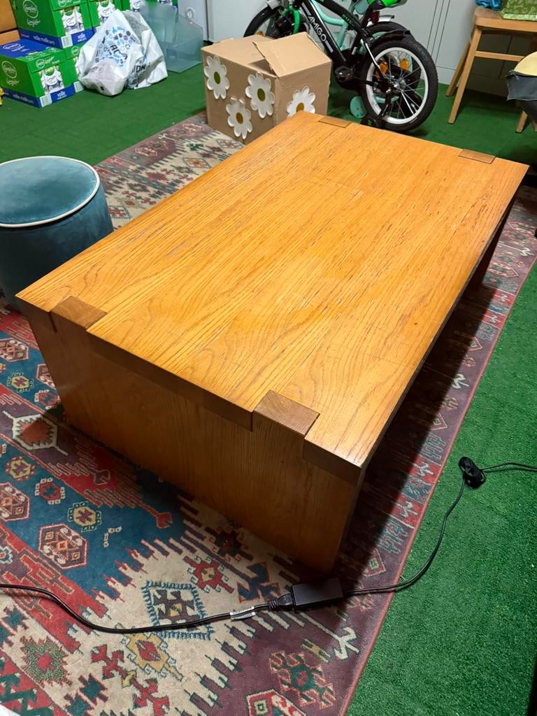 GRATIS af te halen Salontafel en Tv kast van Eiken Tilburg, Ophalen, 100 tot 150 cm, 50 tot 100 cm, Zo goed als nieuw
