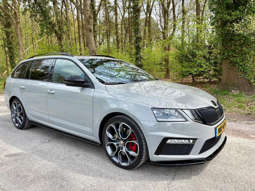 Skoda Octavia RS | Steel Grey | Maxton | Pano | Winterpakket, Auto's, Skoda, Euro 5, Zwart, 4 cilinders, 1984 cc