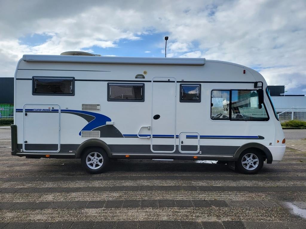 EuraMobil 690HB Camper - Ruim en Comfortabel, Caravans en Kamperen, Particulier, Integraal, Eura Mobil