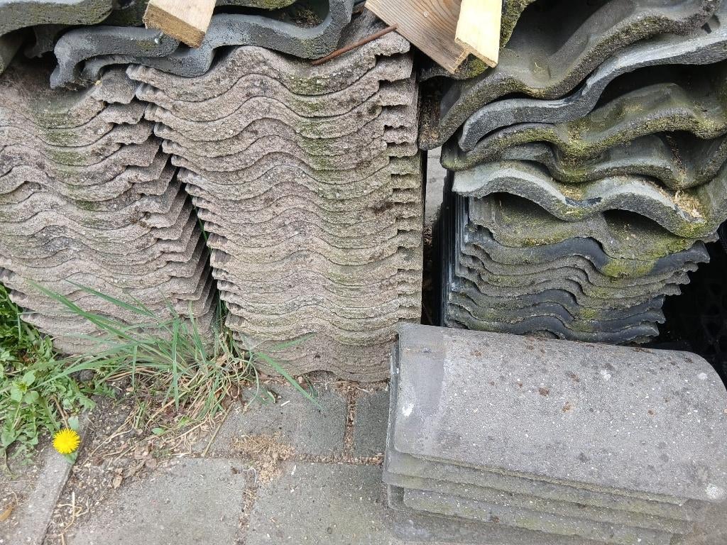 dakpannen sneldekkers, Doe-het-zelf en Verbouw, Dakpannen en Dakbedekking, Ophalen, Steen of Klei, Zwart, Zo goed als nieuw