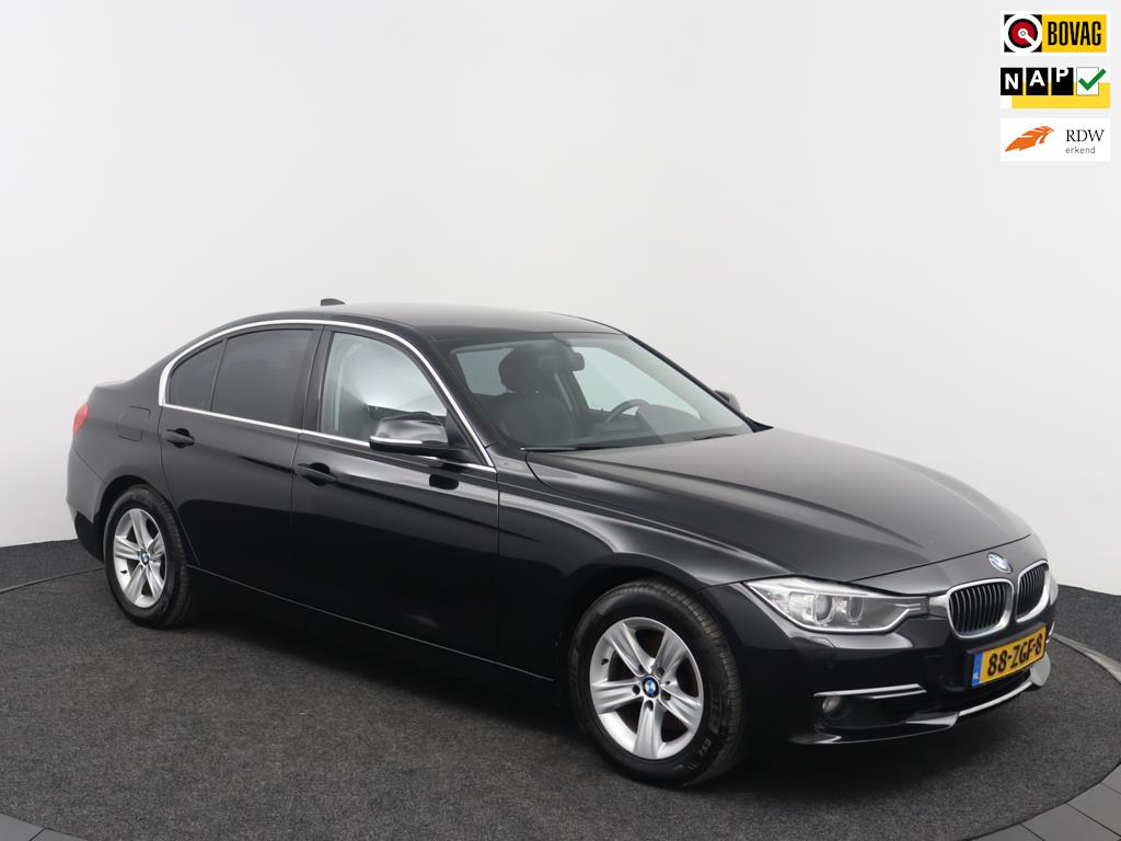 BMW 3-serie 320i High Executive MOTOR STUK, Auto's, BMW, Bedrijf, Te koop, 3-Serie, ABS, Airbags, Airconditioning, Bi-Xenon koplampen