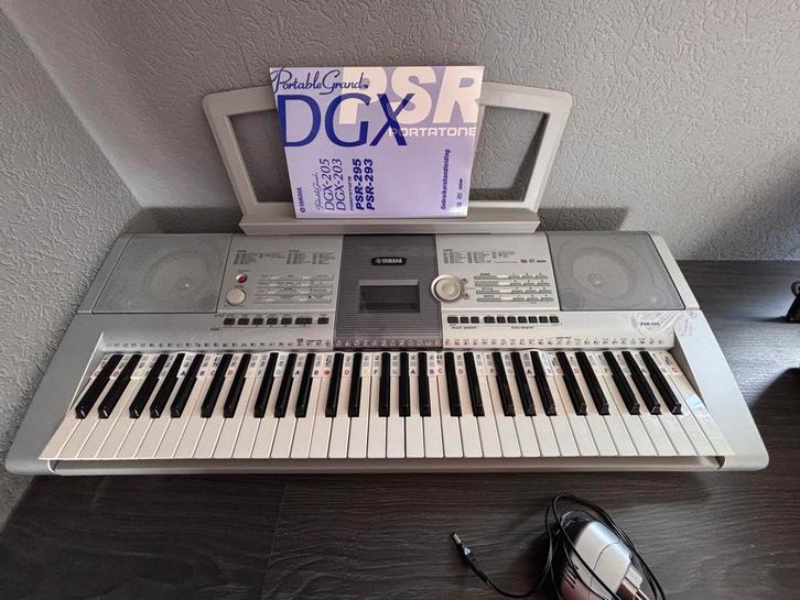 Yamaha PSR-295 Keyboard, Muziek en Instrumenten, Keyboards, Gebruikt, 61 toetsen, Yamaha, Met standaard, Ophalen