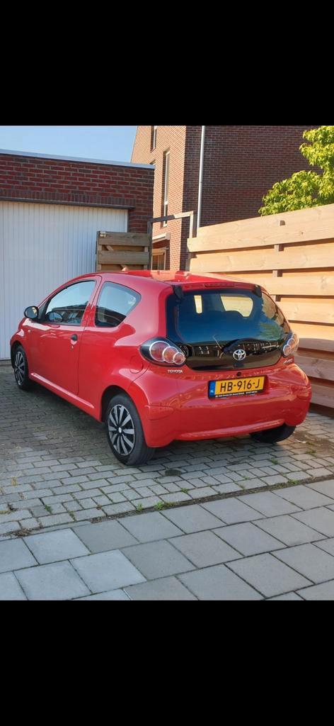 Toyota Aygo 1.0 12V Vvt-i 3DRS MMT 2009 Rood, Auto's, Toyota, Particulier, Aygo, ABS, Elektrische ramen, Radio, Benzine, A, Hatchback