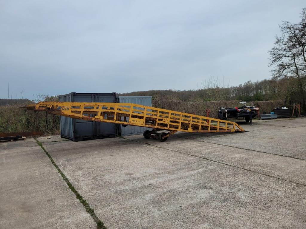 Laadbrug laadperron laadramp oprijbrug rijbrug 7.5ton, Ophalen, Gebruikt, Overige typen, Minder dan 2 meter