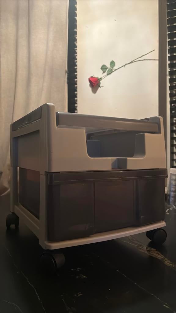 Handige verrijdbare opbergbox/trolley spel computer, Spelcomputers en Games, Ophalen of Verzenden, Zo goed als nieuw