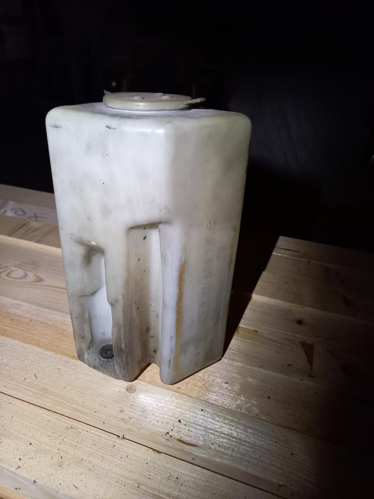 Ruitensproeier reservoir mercedes w123, Ophalen of Verzenden, Gebruikt, Mercedes-Benz