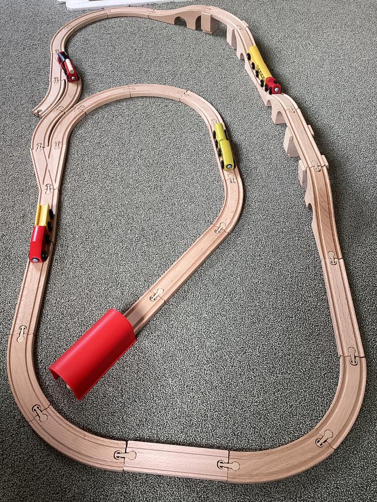 Ikea treinbaan met treintjes, Ophalen, Zo goed als nieuw