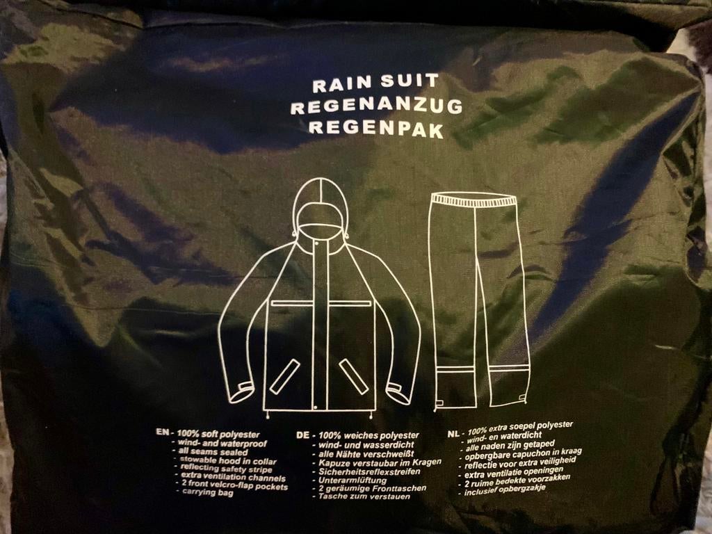 Nieuw 2x Regenpak Basic Rainsuit Unisex Maat S, Caravans en Kamperen, Regenkleding, Ophalen of Verzenden, Nieuw, Regenpak