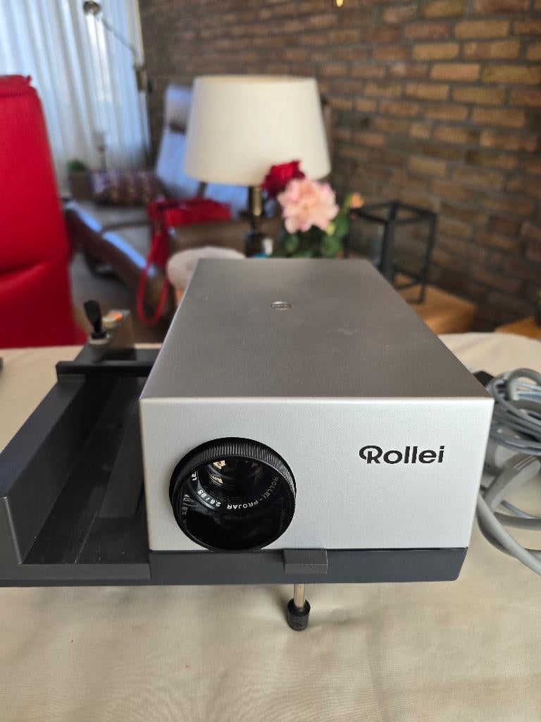 Dia projector + Diascherm + Dia tafel + Powerscan, Ophalen, Gebruikt, Met scherm