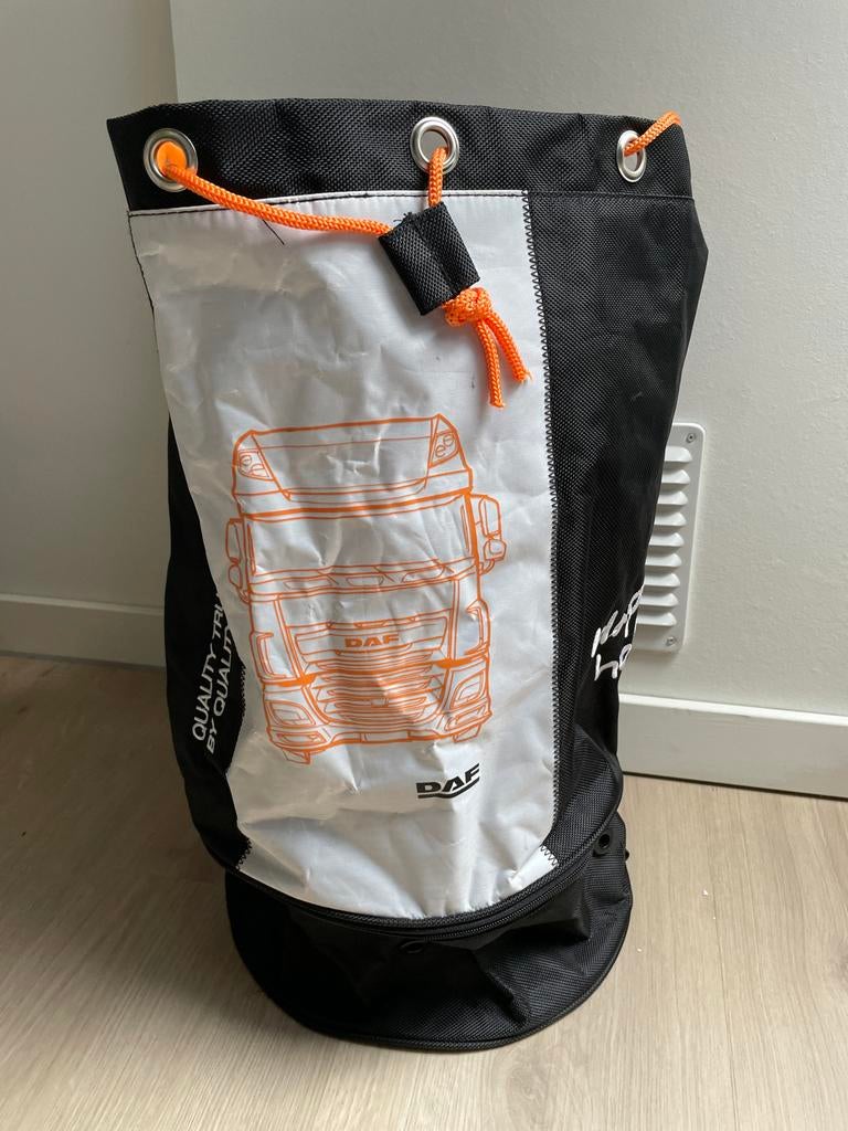DAF rugtas met trekkoord, Sieraden, Tassen en Uiterlijk, Nieuw, Ophalen of Verzenden, Minder dan 25 cm, Overige merken