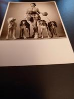 Kaart  ,Erwin Olaf . Diana met honden., Ophalen of Verzenden