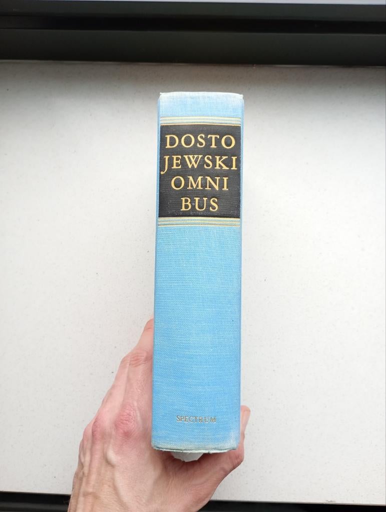 Omnibus Dostojevski met oa De Speler, Boeken, Literatuur, Ophalen of Verzenden, Gelezen