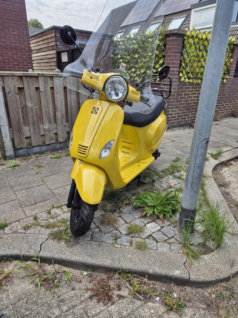 Agm Znau50, Fietsen en Brommers, Brommeronderdelen | Scooters, Ophalen, Zo goed als nieuw, Overige typen, Overige merken