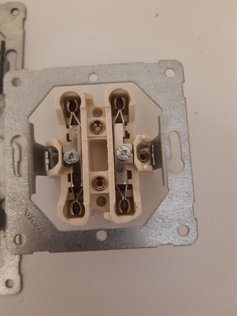 Peha standaard inbouw stopcontact 2-delig, Ophalen of Verzenden, Nieuw, Stopcontact