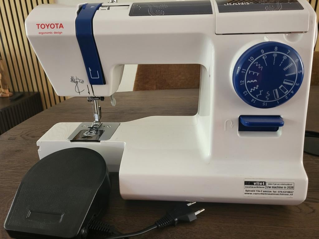 Toyota Jeans naaimachine, Hobby en Vrije tijd, Naaimachines en Toebehoren, Ophalen, Naaimachine, Overige merken