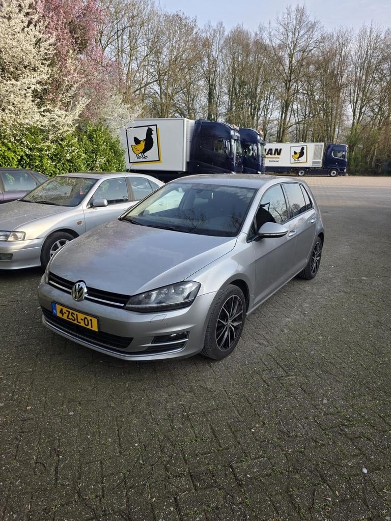 Vw Golf 7 1.4tsi act Highline nieuwe distributieriem, Auto's, 1121 kg, 1395 cc, Handgeschakeld, Particulier