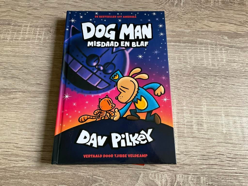 Dav Pilkey - Dog Man Misdaad en blaf deel 9, Fictie algemeen, Ophalen of Verzenden, Zo goed als nieuw, Dav Pilkey