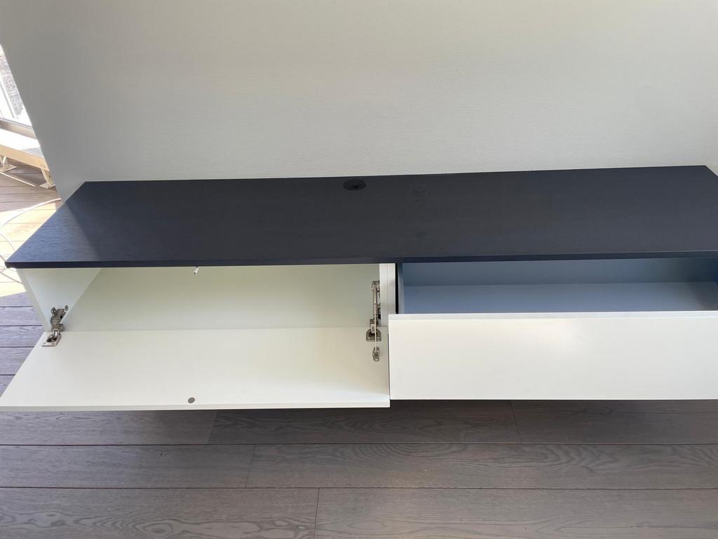 Leolux hangend tv meubel, Huis en Inrichting, Kasten | Televisiemeubels, Ophalen, Gebruikt, 150 tot 200 cm, Minder dan 100 cm