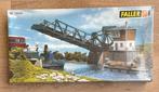 Faller H0 120490 - Bouwpakket bascule brug met motor in ovp, Hobby en Vrije tijd, Modeltreinen | H0, Overige merken, Gelijkstroom of Wisselstroom