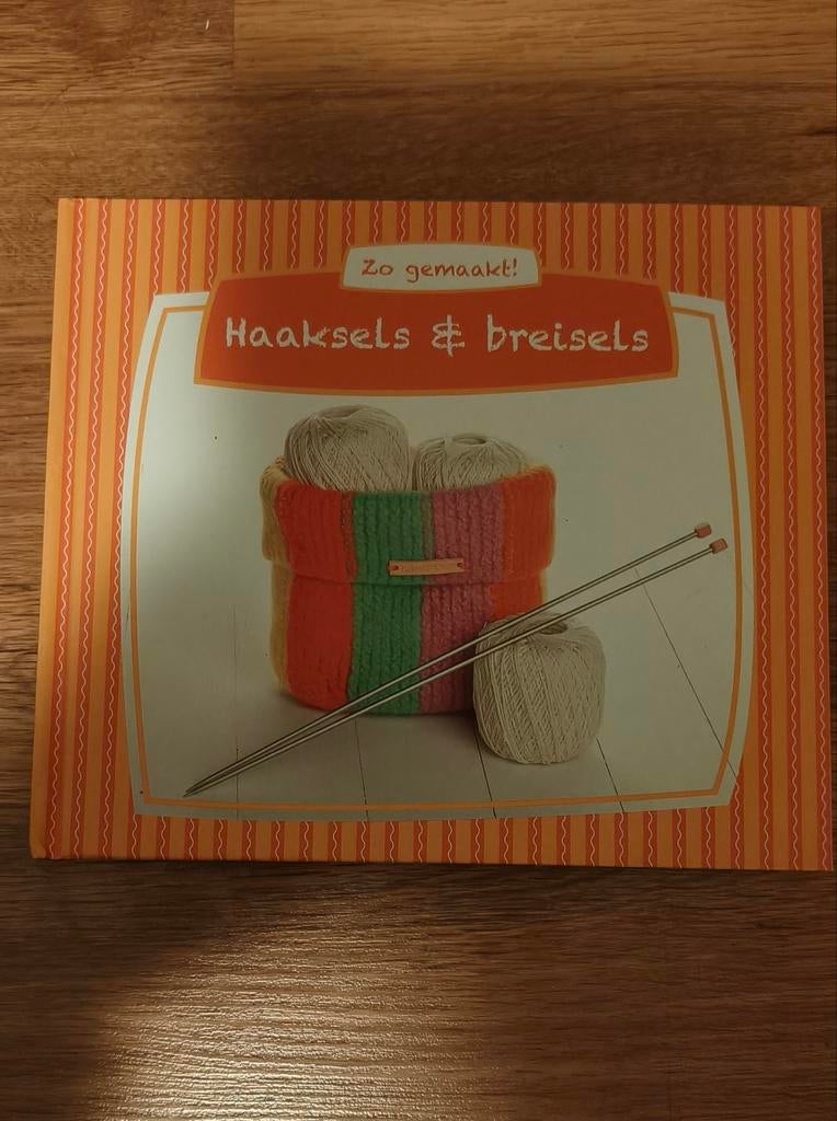 Boek haaksela en breisels, Ophalen of Verzenden, Haken, Patroon of Boek