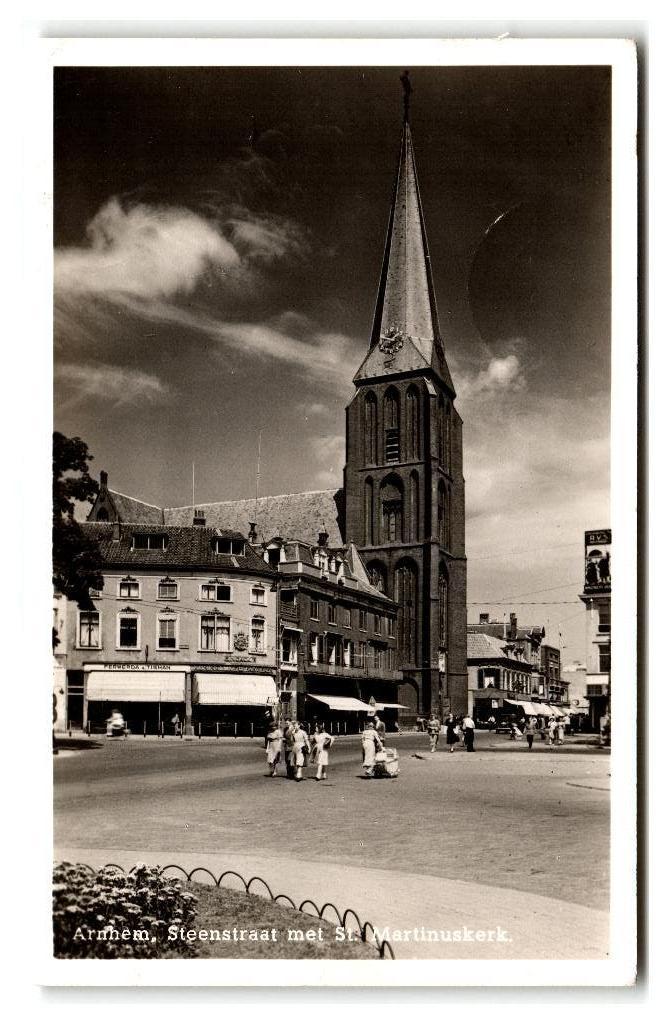 Arnhem, Steenstraat met St.Martinuskerk, Verzenden, 1940 tot 1960, Gelopen, Gelderland