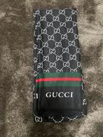 Gucci sjaal, Kleding | Dames, Mutsen, Sjaals en Handschoenen, Ophalen, Zo goed als nieuw, Maat 46/48 (XL) of groter, Sjaal