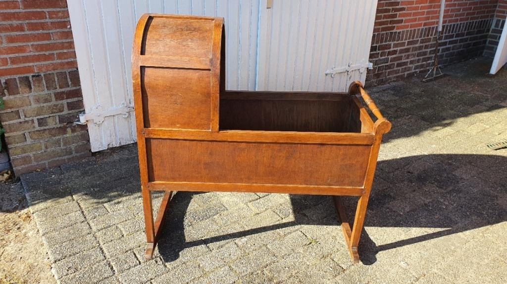 Antiek Houten Schommel kinderbedje uit 1900 nog in zeer goed, Ophalen, Gebruikt, Ledikant
