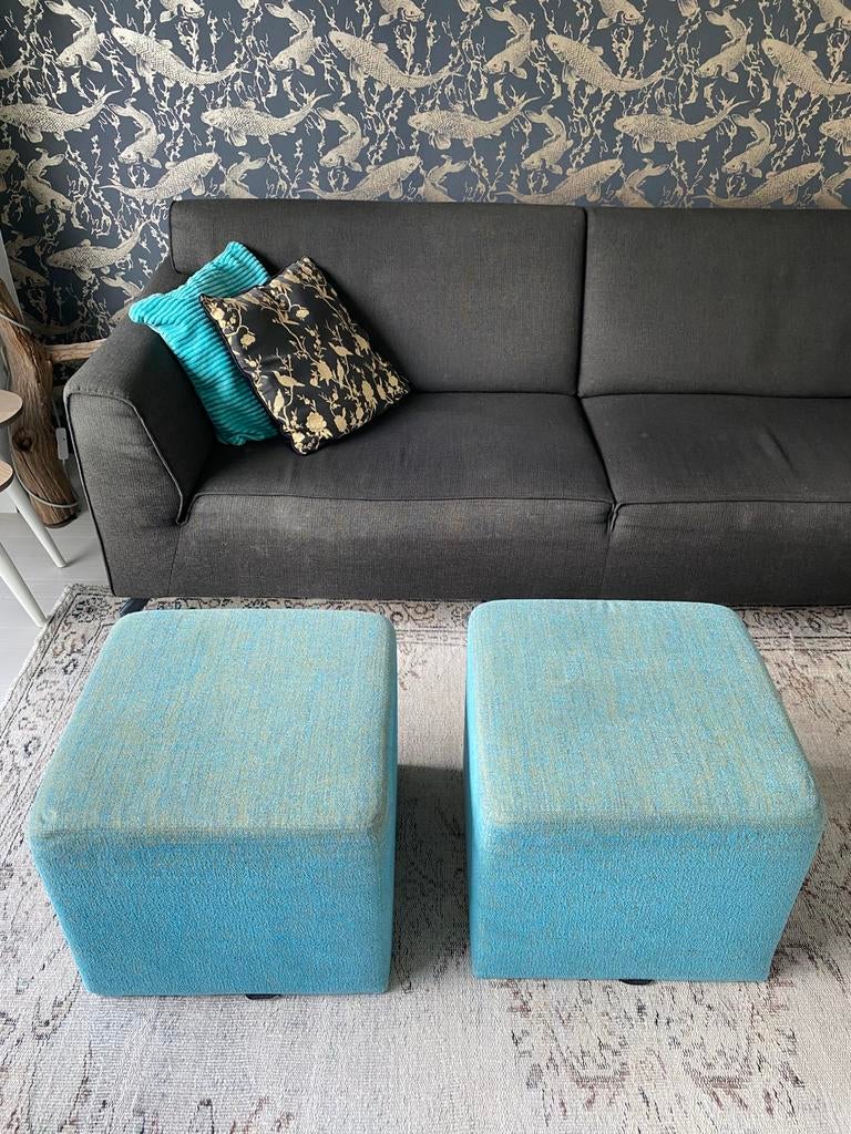 2 x turquoise hocker / poef van Montel, Ophalen, Minder dan 50 cm, Gebruikt, Vierkant