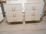 Nachtkastjes., Huis en Inrichting, Slaapkamer | Nachtkastjes, Ophalen, Overige materialen, Gebruikt, Minder dan 45 cm