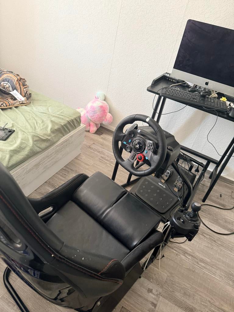 Logitech G29 Racing Set met Racing Seat en Shifter, Spelcomputers en Games, Ophalen, Gebruikt