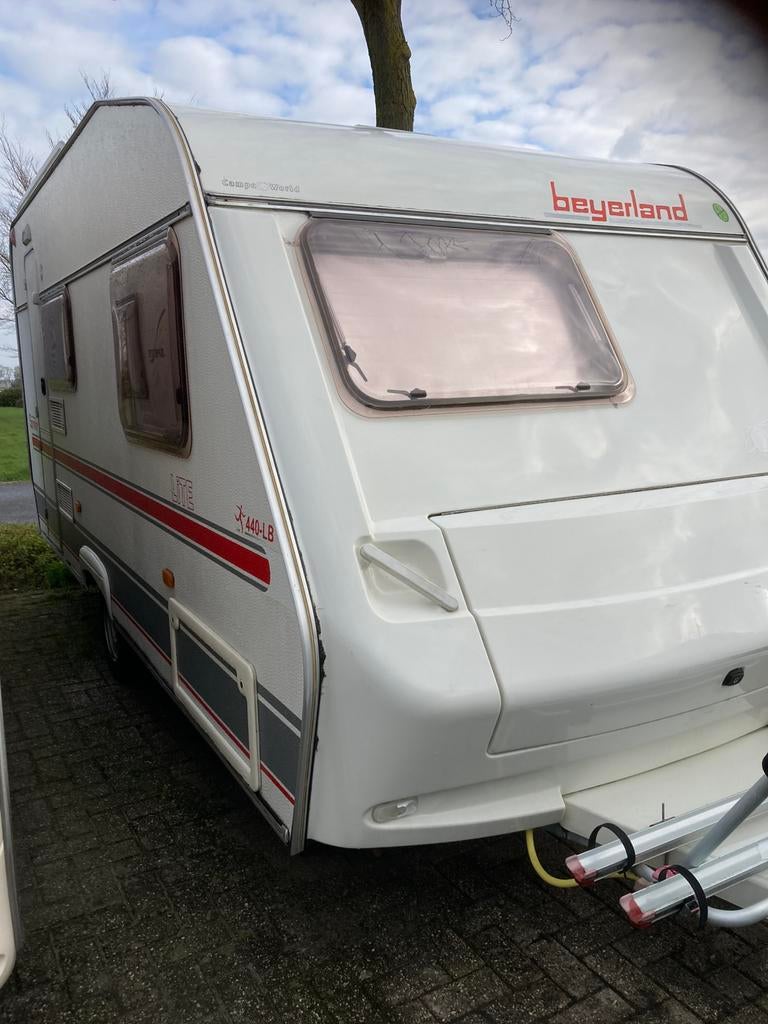 Nette Beyerland, 440 lb , voortent, en  luifel, Caravans en Kamperen, Lengtebed, 60 kg, Schokbreker, Bedrijf